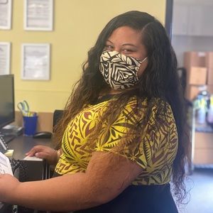 Meet your Posher, Deemiracle